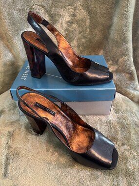 Nine West Slingback Sandals W/ Tortoise Shell Heel. (Women's Size: 10 US)